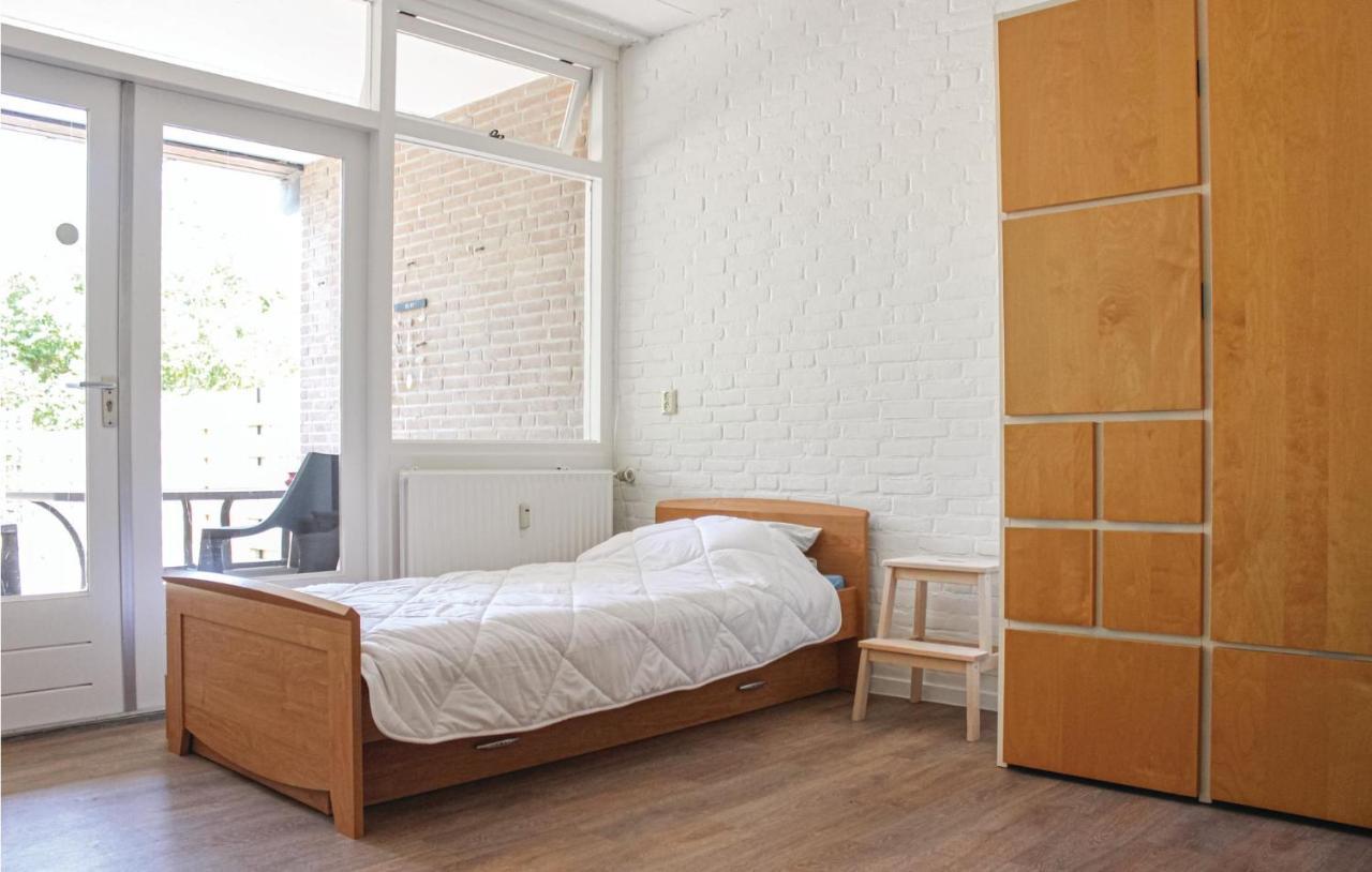 2 Bedroom Lovely Home In Bruinisse Eksteriør billede
